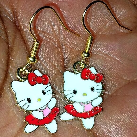 Whimsical character kitty dangle earrings for girls and women - Picture 2 of 6